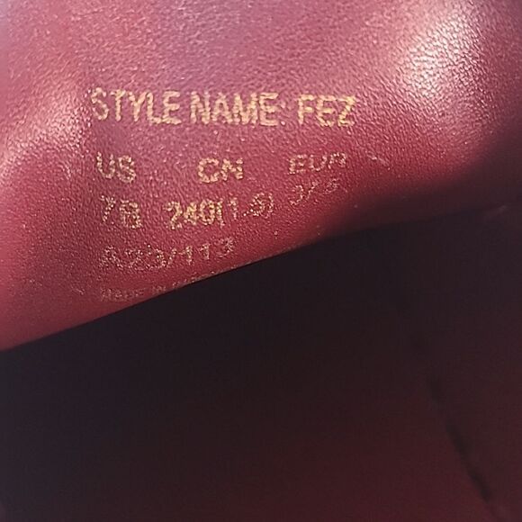 Kate Spade Optic White/Burgundy Fez Sneaker Size 7 EU 37.5 - Picture 12 of 15